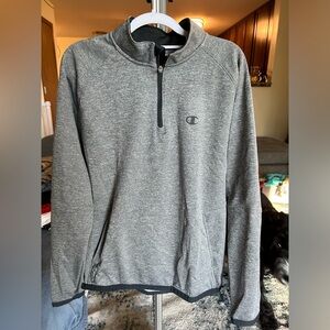 Men’s Champion quarter zip sweatshirt